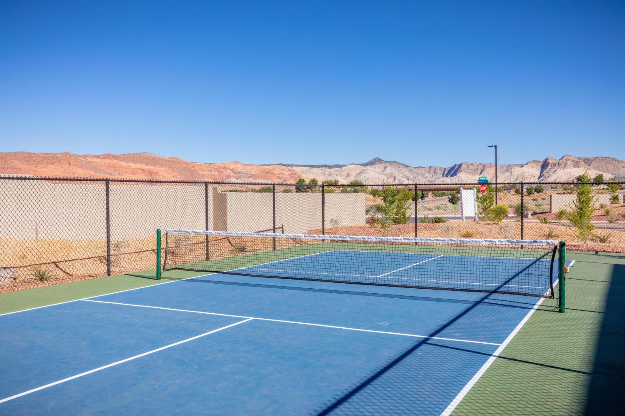 Stargazer With Private Hot Tub Villa St. George Exterior photo